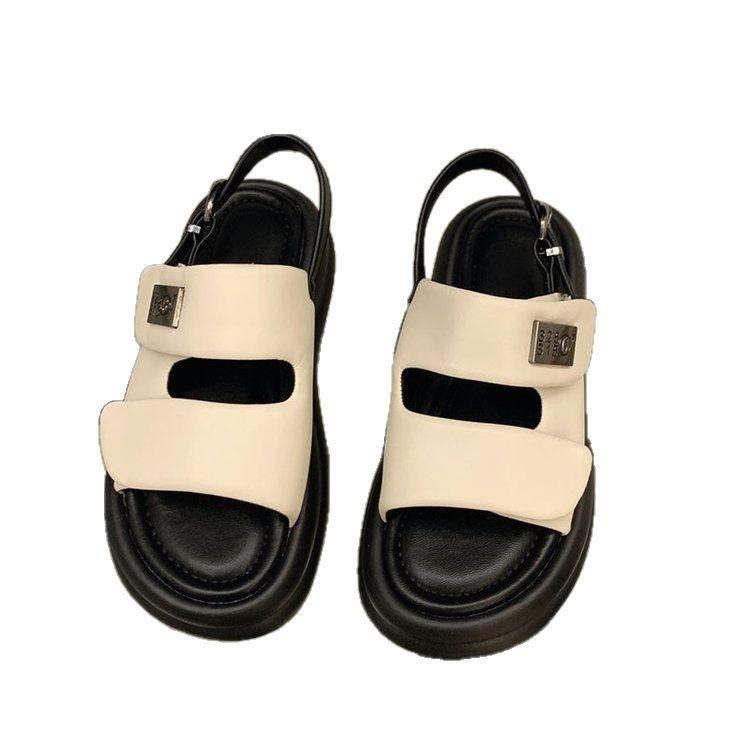 Sandals women's summer wear 2025 new Internet celebrity fashion thick-soled shit-stepping versatile slippers seaside vacation beach shoes