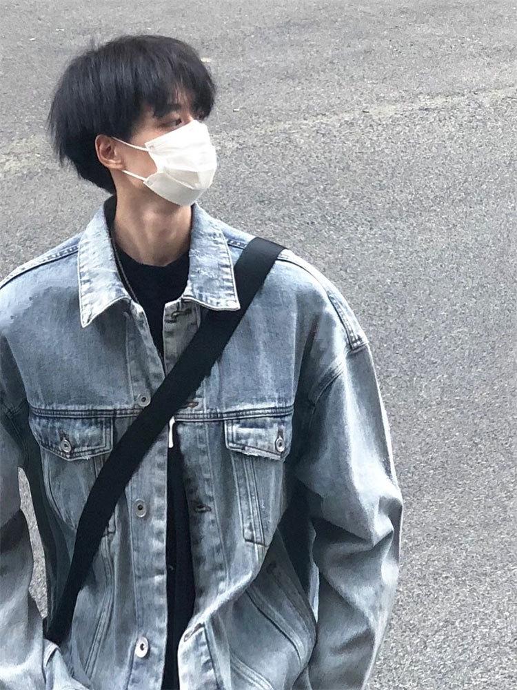 Men s Retro Blue Denim Oversized Lapel Jacket for Spring and Autumn. S