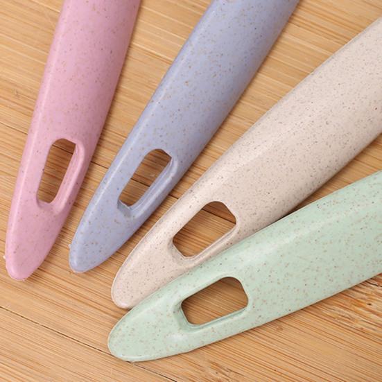 4 Stück 2-in-1 Schaumlöffel mit langem Griff Weizensuppenlöffel mit Sieb Haushalts-Ablöffel zum Abtropfen und Servieren