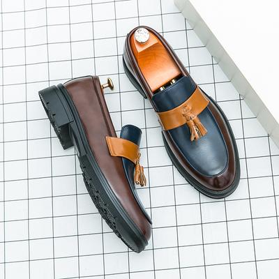 Herrenmode Hochwertige Lederschuhe Slipper Formelle Oxfords Schuhe Loafer Fahrschuhe Party Dating Business Arbeitsschuhe Quasten-Loafer