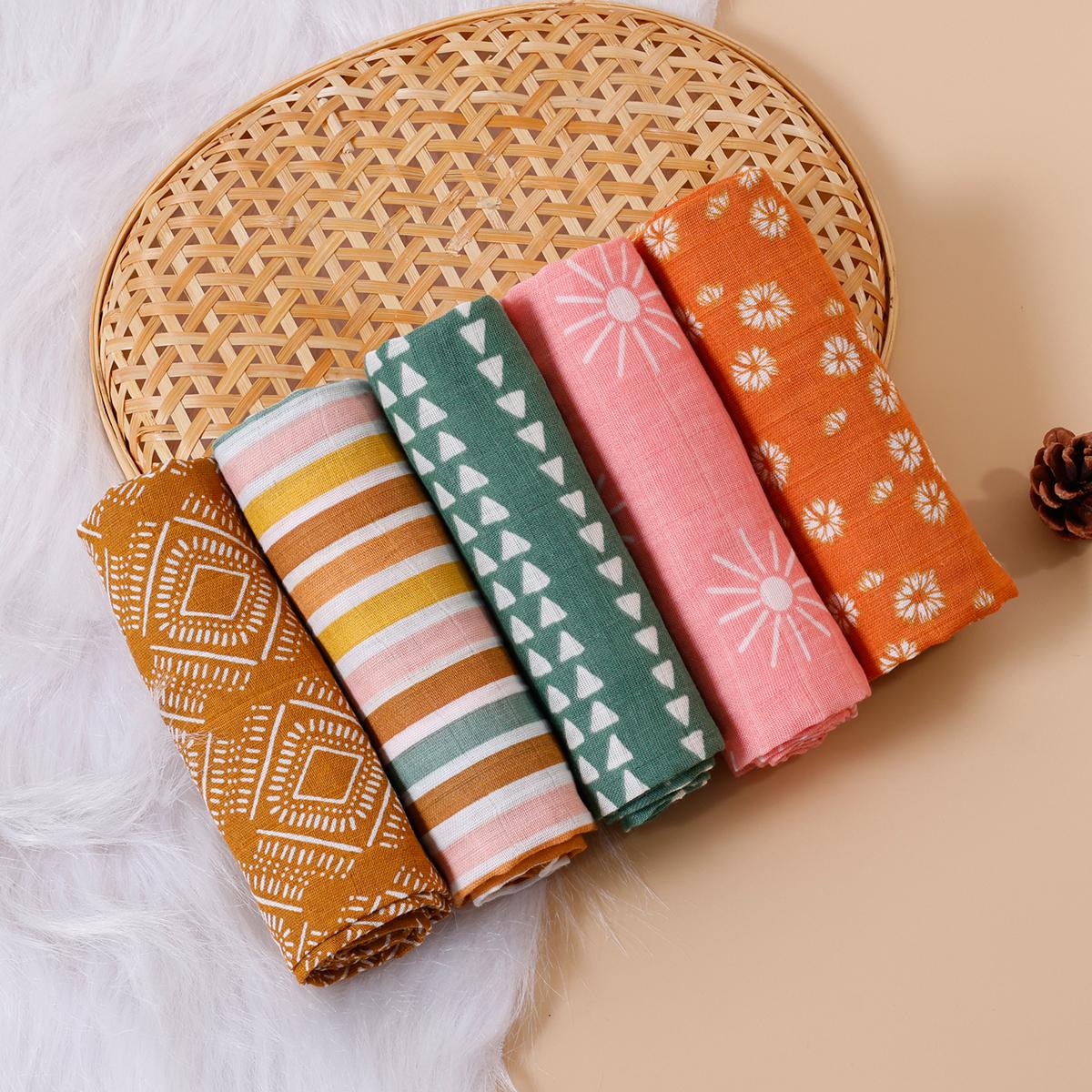 

HappyFlute New 5Pcs/set 60*60cm Super Soft Muslin Swaddle Feeding Burp Cloth Newborn Pure Cotton Fabric Baby Face&Hand Wash Wipe Wipe