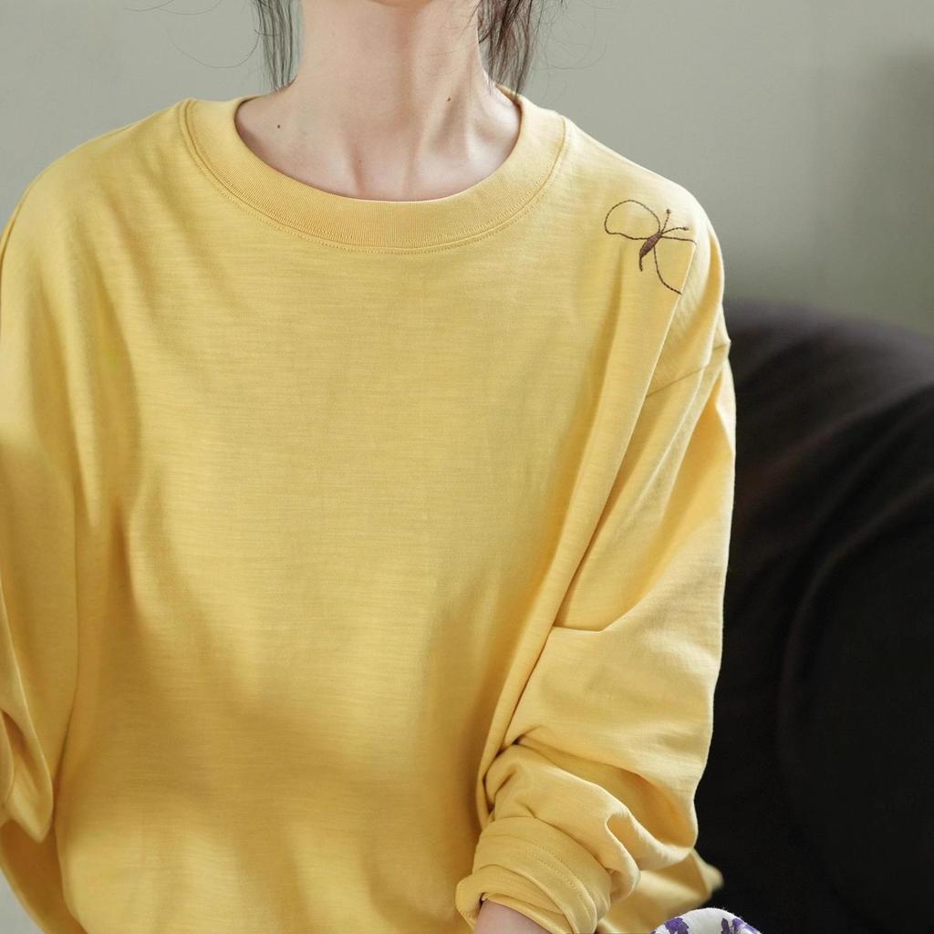Butterfly Embroidery Round Neck Long Sleeve Women's Hoodie