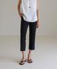 UMBRELLA ON THE GO Women'S Signature Legacy Black Capri Pants
