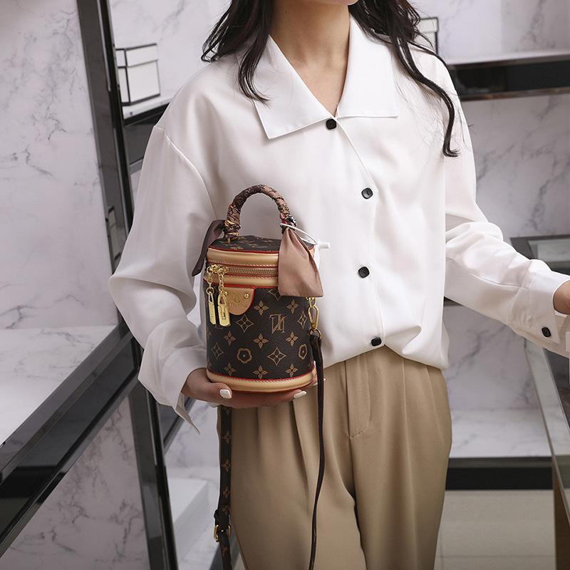 Fa Cai Bucket Women's Bag Commuter Versatile Portable Cylinder Bag Personality Mature Premium Texture Bucket Bag Women's Retro