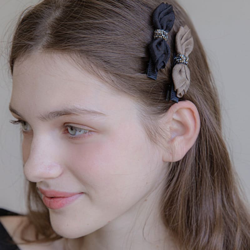 

Jean Paul Clarisse Petal Austrian Crystal Clip JP-22-122CC KHAKI GOLD