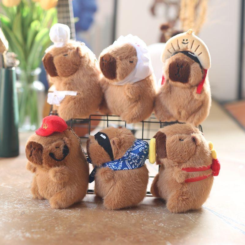 Charming White Capybara Plush Toy Soft Key Ring Cute Decorative Doll Keychain