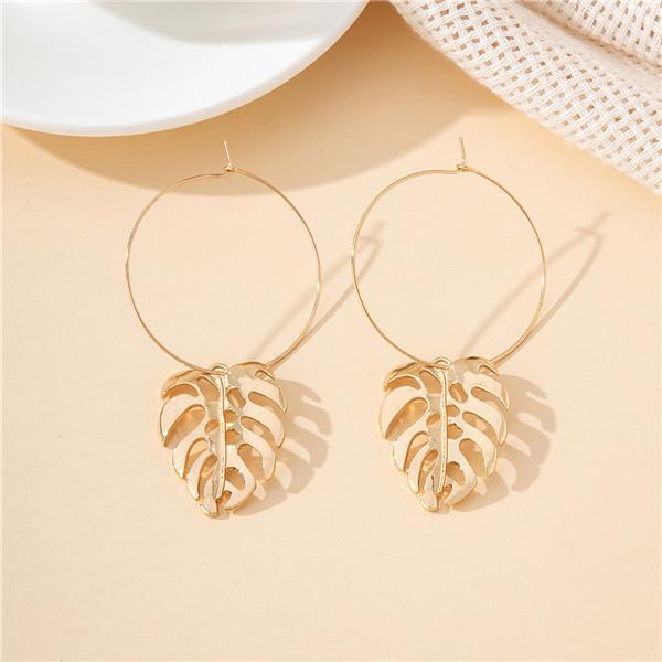 

Gold line earrings, leaf decoration, fashionable, light luxury and elegant, daily versatile, handmade and dazzling
