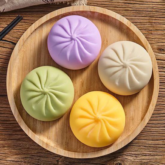 Fake Steamed Bun Toy Realistic Prop Soft TPR Stress Relief Squeeze Ball for Prank Anxiety Relief Fidget Toy