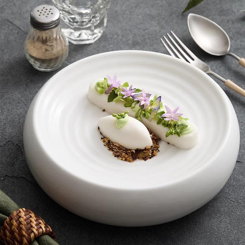 Kreativní závitový keramický izolační talíř Čistě bílý dezertní talíř Talíř na svačinu Talíře na sushi Talíře pro restaurace Speciální nádobí