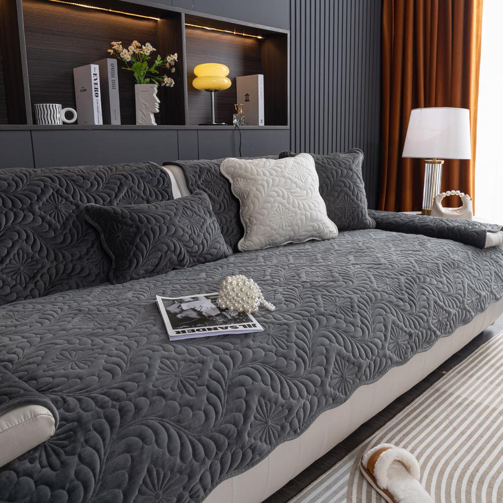 Milk Fleece Phoenix Tail Sofa Cushion Plush Non-Slip Seat Cushion Leather Sofa Cover  Simple Quilted Cover Towel