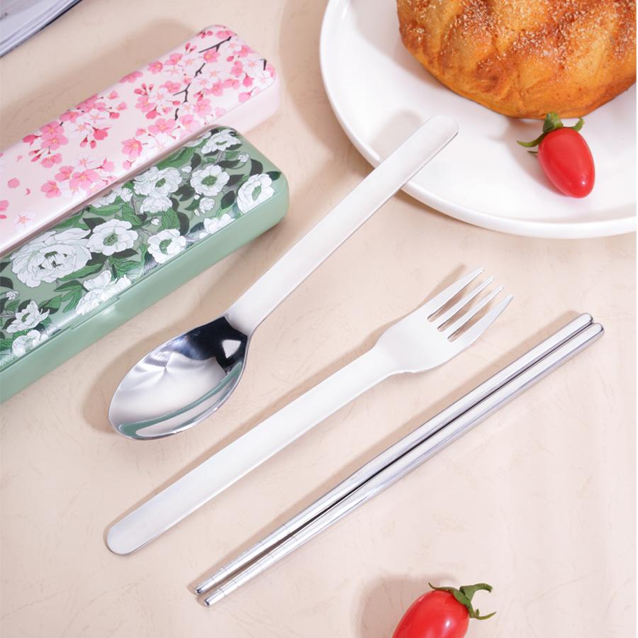 304 Stainless Steel Portable Cutlery Set Japanese Style Dinnerware Fork Spoon Chopsticks Set Magnetic Box With Cherry Pattern