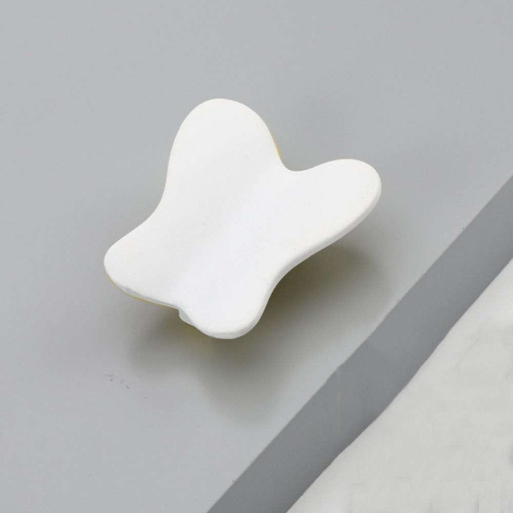 Zinc Alloy Butterfly Door Handles Colorful Cupboard Furniture Handles Wardrobe Pulls Window Cabinets Drawers Knobs Dresser