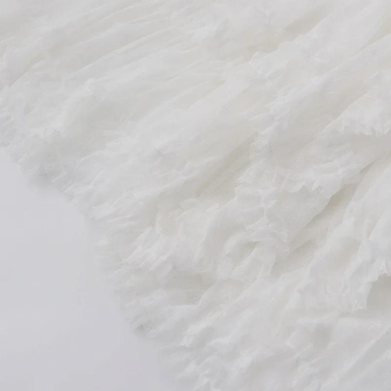 Strapazierfähiger Fantasierock aus Netzstoff mit elastischer Taille und unregelmäßigen Kantennähten