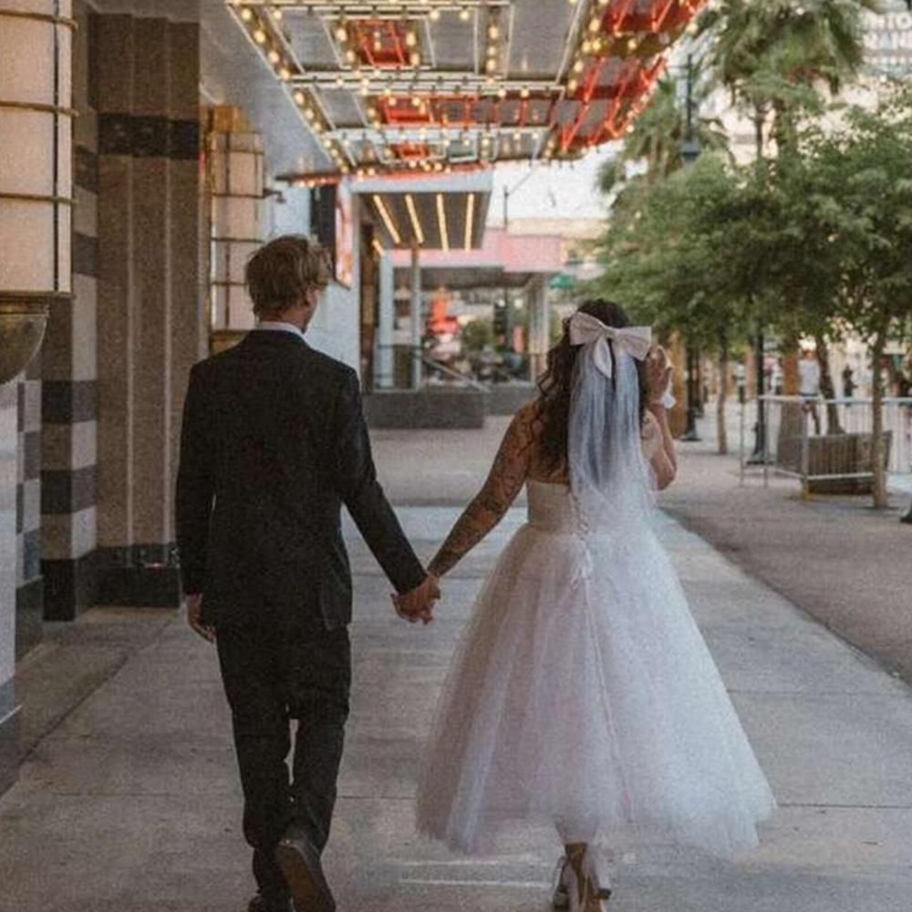 Bride Bow Veil Bachelorette Party Weekend Girls Trip Bridal Shower Bride To Be Hair Clip Beach Wedding Bridesmaid Proposal Gift