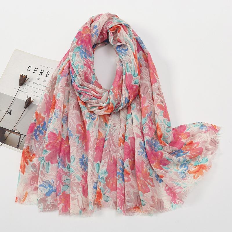 Spring and Autumn New Bali Yarn Tassel Retro Printed Geometric Scarf Versatile Fashion Travel Sunscreen Shawl Silk Scarf Women