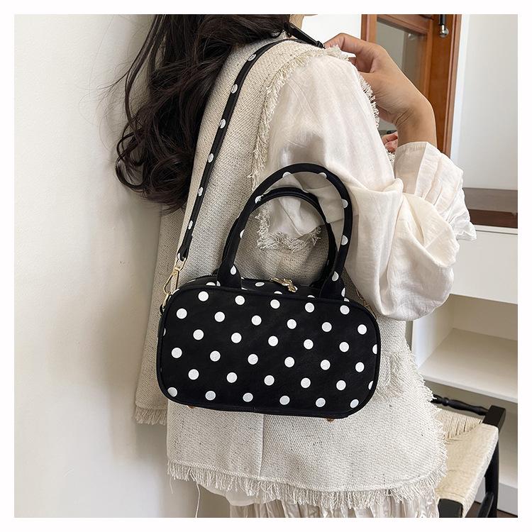 2026 Korean Style Polka Dot Handbag – Trendy, Sweet, High-Value Crossbody & Shoulder Bag