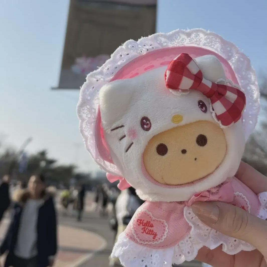 

Theboyz Mu Doll Clothes Included