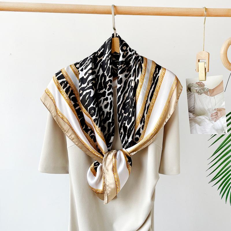 Seidenschal für Damen Frühling und Sommer Neu Satin Bedruckt Imitation Seidenschal Großes Quadratisches Tuch Temperament Schal Kopftuch