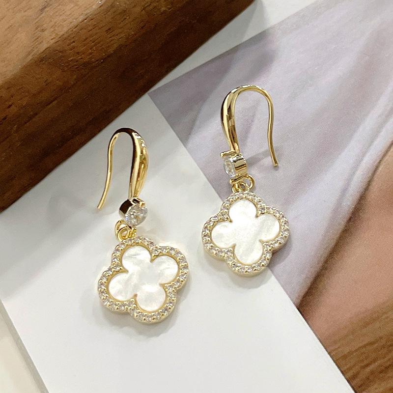 Red Four-Leaf Clover Earrings for Women - High-End, Fashionable Silver Jewelry with Chic Fragrance Style.