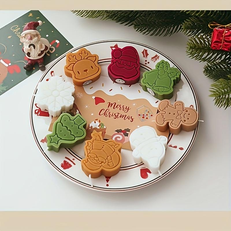 8pcs Christmas Gift Scented Candles Set Snowman Gingerbread Wax Melts,Handmade Room Decorations for Gifting