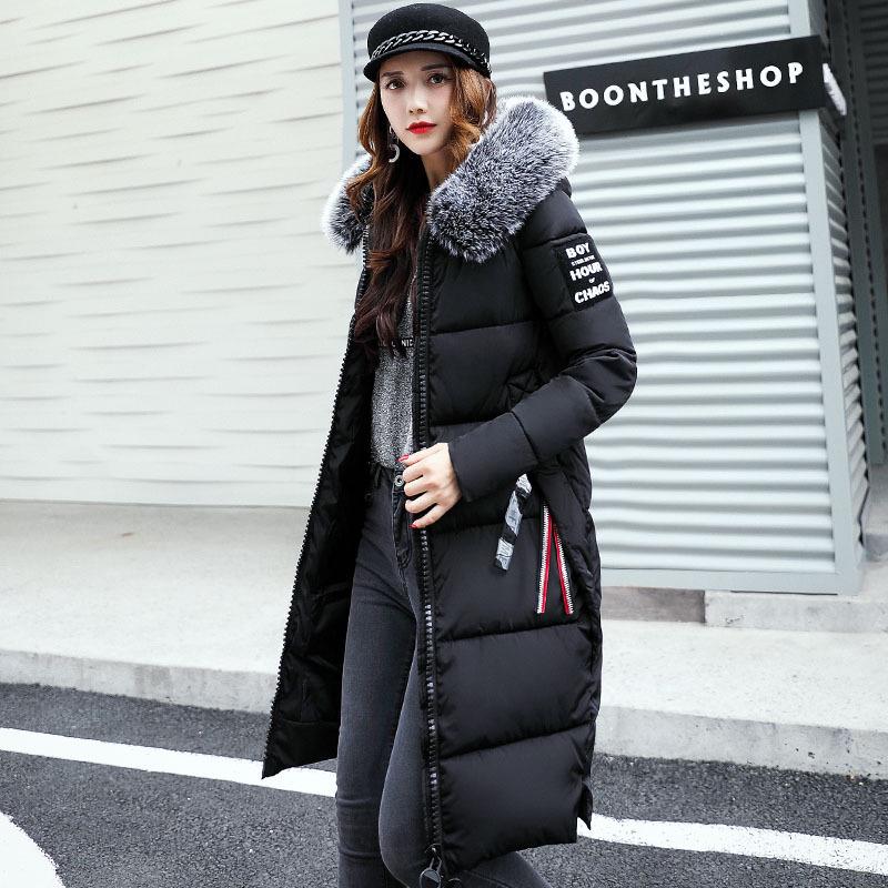 

Зимняя приталенная женская куртка средней длины с капюшоном и большим меховым воротником, на пуху и хлопковой подкладке 3XL чёрный