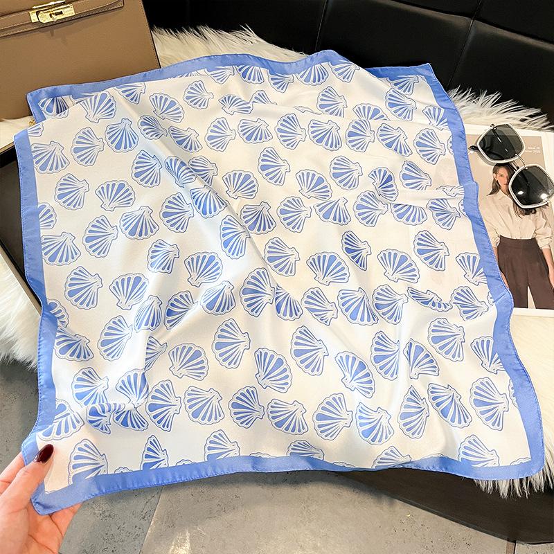 71Cm silk scarf women's high-end sense European and American hot-selling printed fashion scarf retro paisley cashew flower satin square scarf