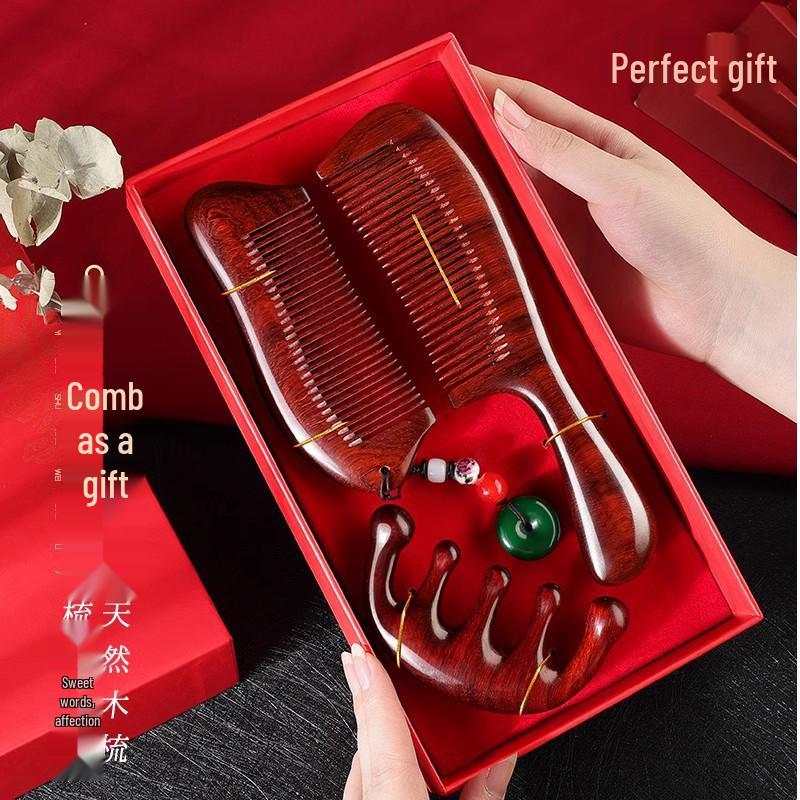 Women's Day Gift: Wooden Comb Gift Box for Girlfriend, Wife, or Employee - Perfect for Birthdays and Engagements.