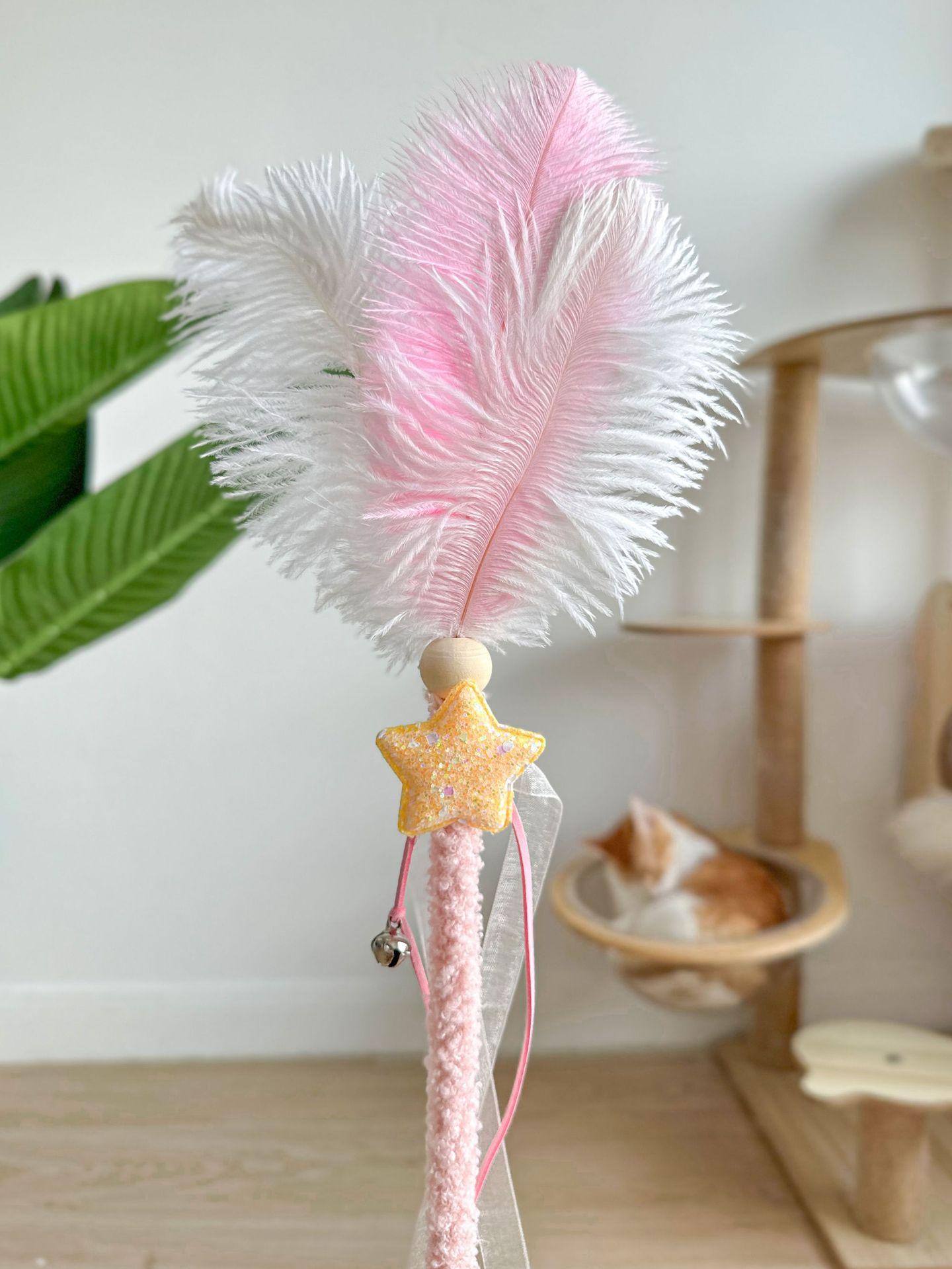 

High-Quality Ostrich Plush Wooden Cat Teaser | W/ Interactive Feathers | for Indoor Cats and Dogs