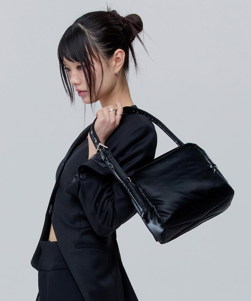 Sweetch Shoulder Bag M Glossy Black