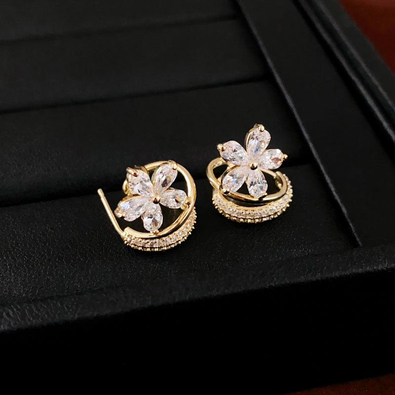 Eco-Friendly Sweet Zirconia Flower C-Shaped Silver Stud Earrings - High-End Luxury, Feminine Style for Women