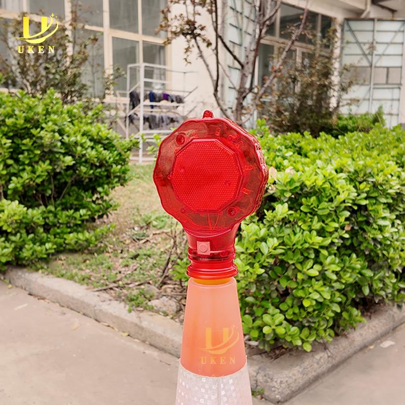 High Brightness Roadway Safety Handheld Portable Battery Type LED Flash Strobe Traffic Warning Light Traffic Warning Light