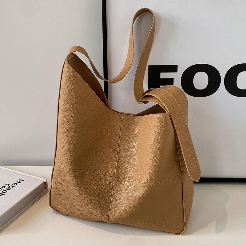 Large Capacity Commuting Bag Women's New Retro Tote Bag Women Ins Fashionable Versatile One-shoulder Handbag Women