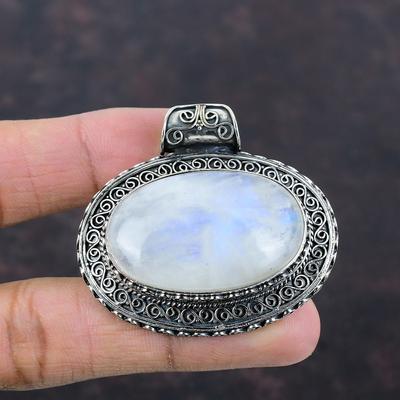 Ciondolo in pietra di luna arcobaleno Ciondolo in pietra preziosa di alta qualità Ciondolo in argento sterling 925 Ciondolo vintage fatto a mano in pietra di luna Regalo di gioielli per lei