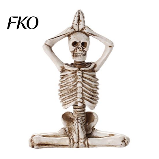 Distressed Texture Halloween Ornament Yoga Skeleton Statue, Funny Dead Figure for Party Decor, Skull Decoration Resin Gothic Haunted House,