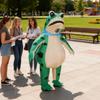 Blow Up Frog Suit Inflatable Costume for Adult Kids Funny Blow-Up Full Body with Air Pump Halloween Cosplay Party Outfit Rechargeable