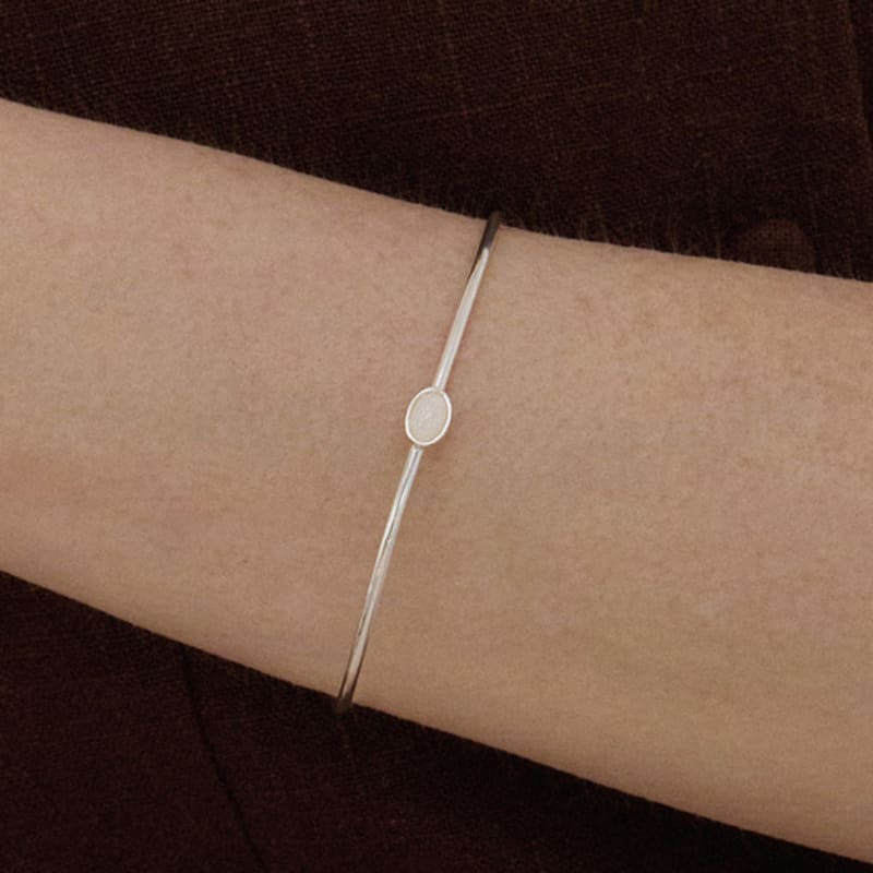 

PAIGEFLYNN JEWELRY [925 Silver] Mu Pale Oval Bangle Bracelet Silver_FREE