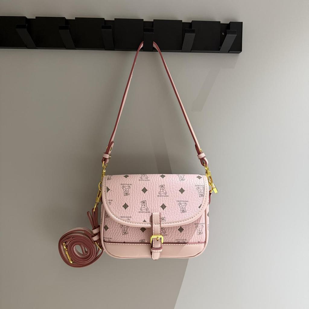 Spring New Fashion Trend Letter Bear Mail Carrier Bag One Shoulder Oblique Span Women's Bag