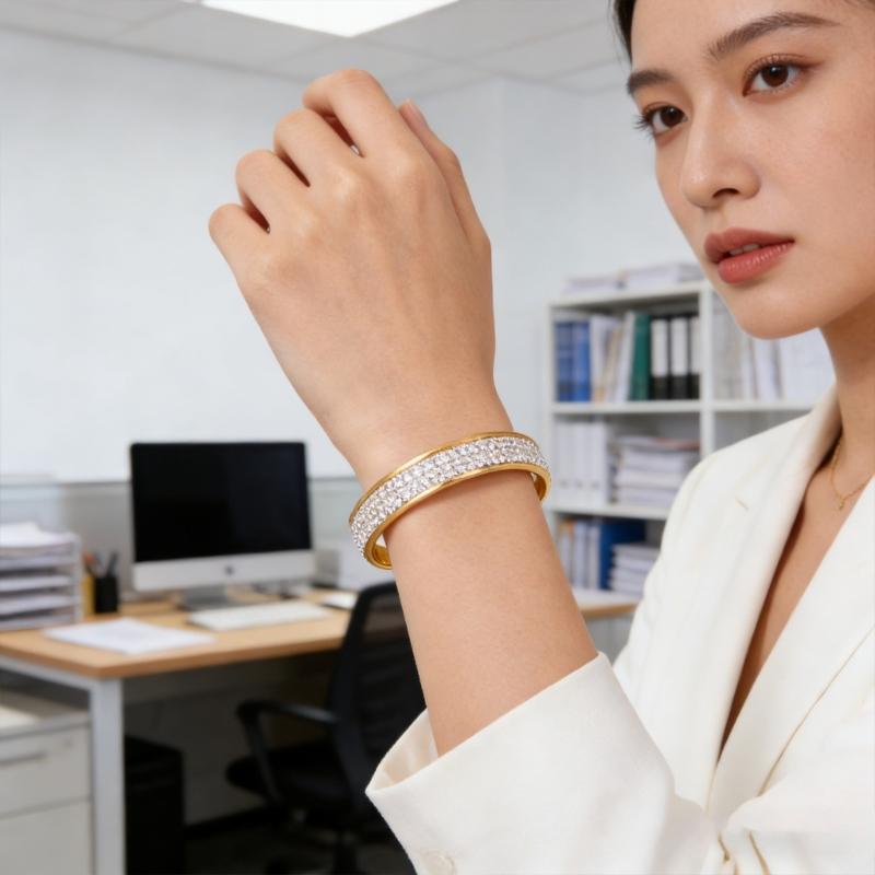 Royal Style Steel Bracelet Featuring Geometric Circle And Sparkling Mud Diamonds Spring Clasp Bangle