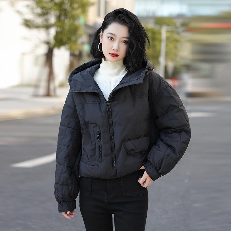 Nueva chaqueta corta de plumón de invierno para mujer con capucha, holgada, tipo chaqueta de pan, plumón de pato