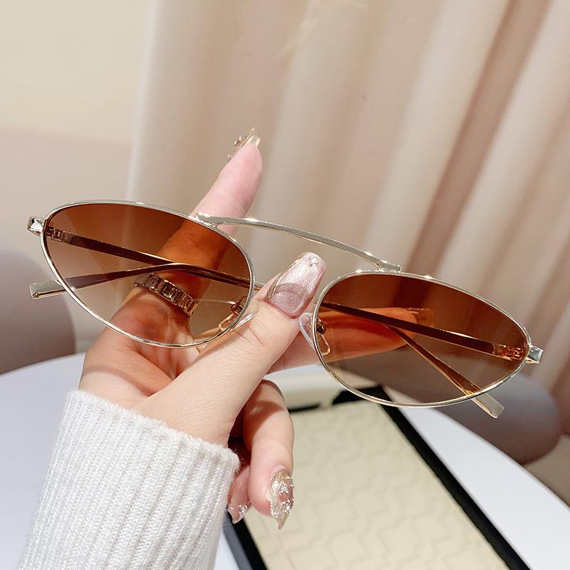 Personalized Triangular Cat'S Eye Metal Sunglasses Women'S Beach Vacation Glasses Sunglasses