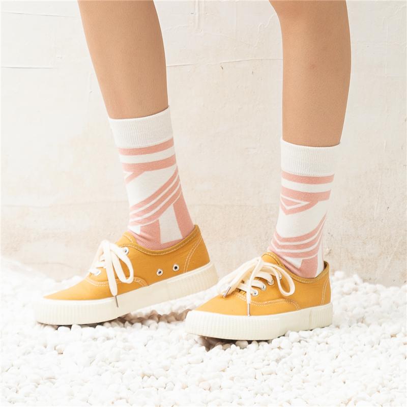 Combed Cotton Cartoon Animal Shark Dinosaur Monster Crocodile Zebra Giraffe Geometric Novelty Funny Unisex Couple Socks Dropship