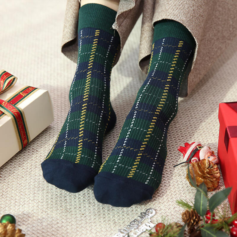 

Classic Check Christmas Socks green