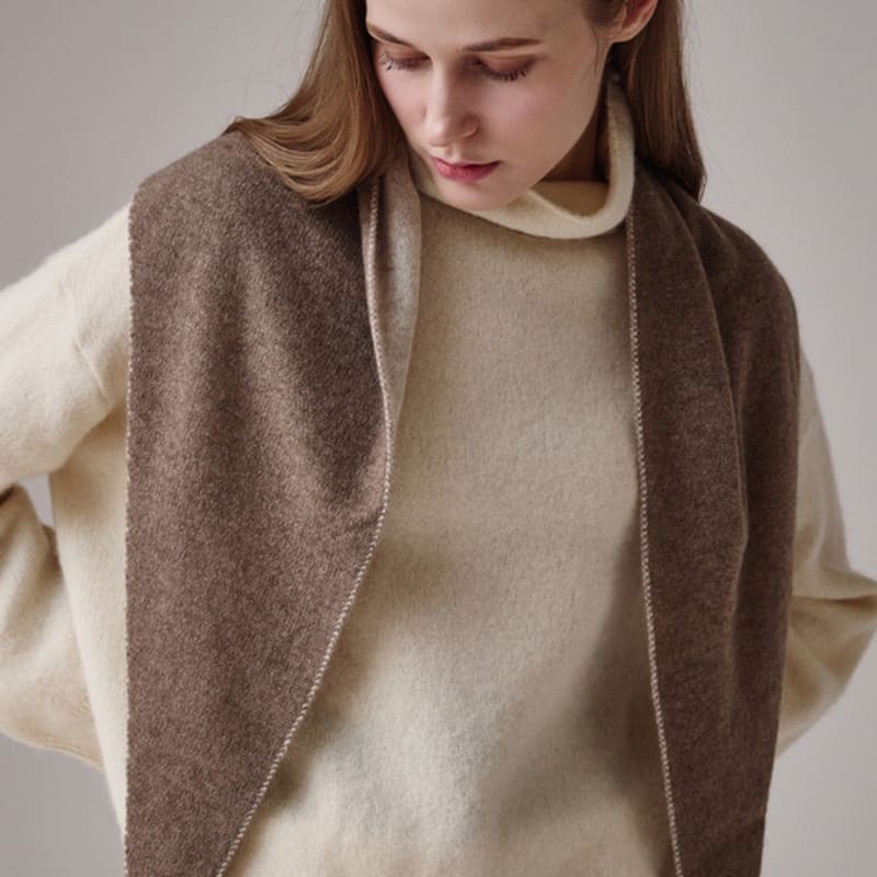 

Saint Luxure 100% Кашемировый Треугольный Маленький Шарф Бежевый BEIGE