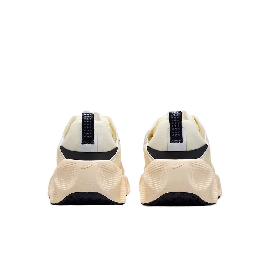 Nike Scarpe da Corsa Ava Rover Unisex Basse Peak White/Coconut Milk Green/Safety Orange/Deep Stone Black DX4215-102