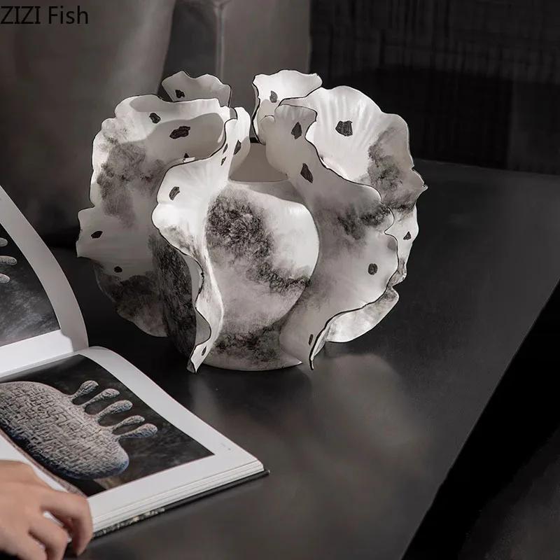 Colorful Wings Decorated Ceramic Vase Desk Decoration Flower Arrangement Artificial Flowers Decorative Floral Vases Modern Decor