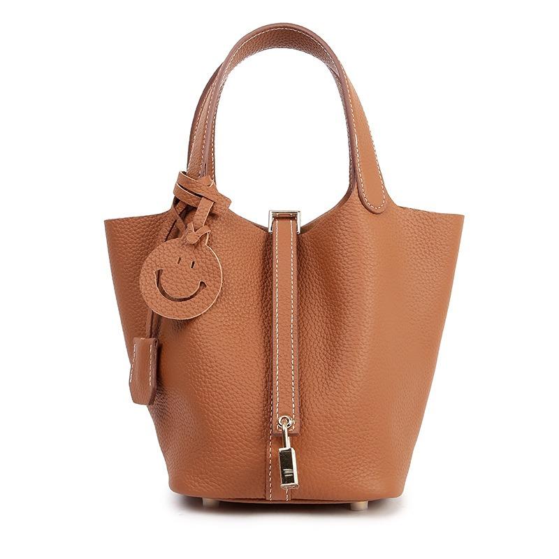 

First layer cowhide bag women s new retro versatile fashion handbag genuine leather women s bag vegetable basket bucket bag