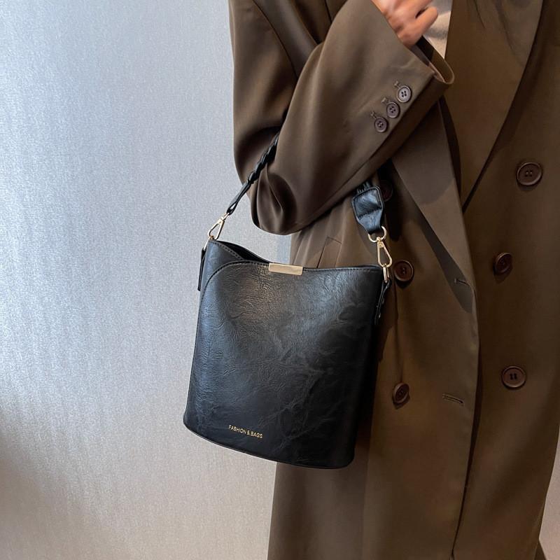Vintage Retro Small Bag For Women 2024 Fall Winter New Popular Crossbody Bag Stylish Bucket Bag чёрный