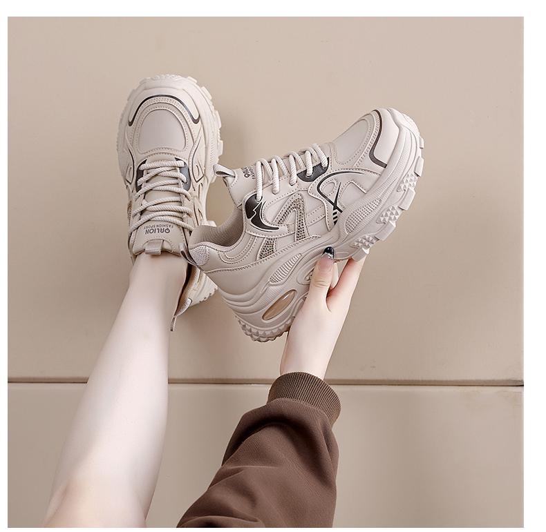New autumn leather lightweight casual anti slip sports shoes with thick sole and height increasing dad shoes