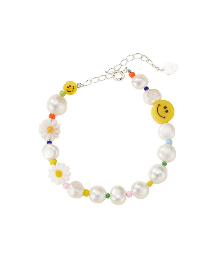 Findelise Daisy Freshwater Pearl Bracelet