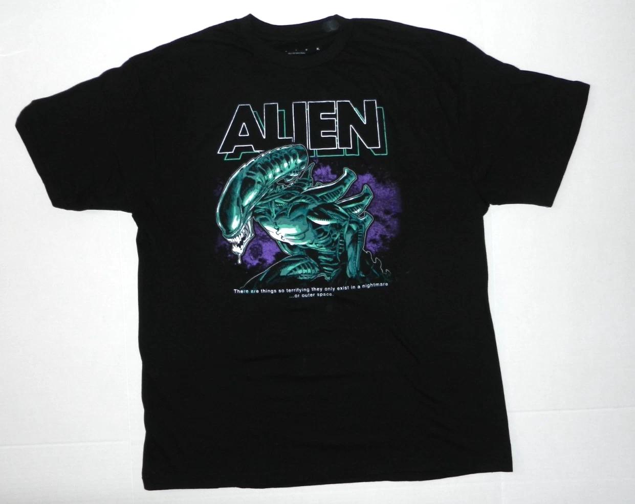 Alien There Are Things So Terrifying ... Black  T-shirt New M